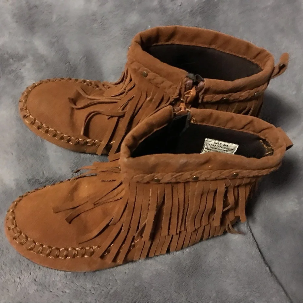 Fringed Suede Ankle Boots, by Hot Cakes - Girls Brown, Sz 3